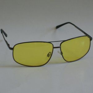 NWT Vintage sports Night Driving Yellow lens shooting low light glasses